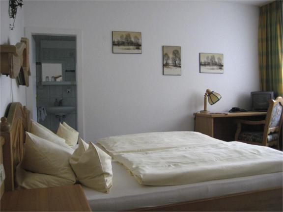 Hotel Schweizer Haus Bielefeld Quarto foto