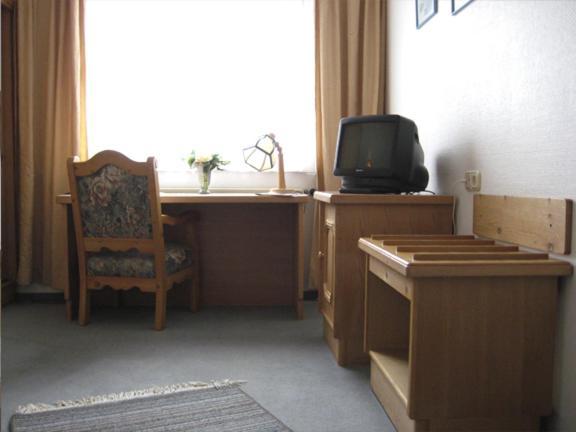 Hotel Schweizer Haus Bielefeld Quarto foto